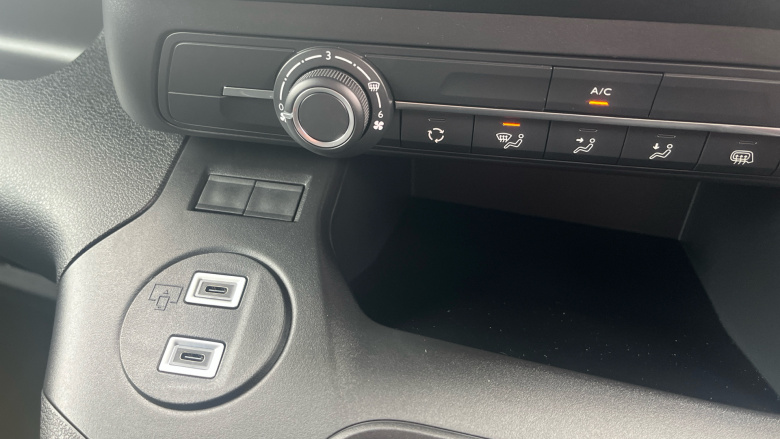 Peugeot Partner Long Diesel 1.5 BlueHDi 100 Professional Plus Van